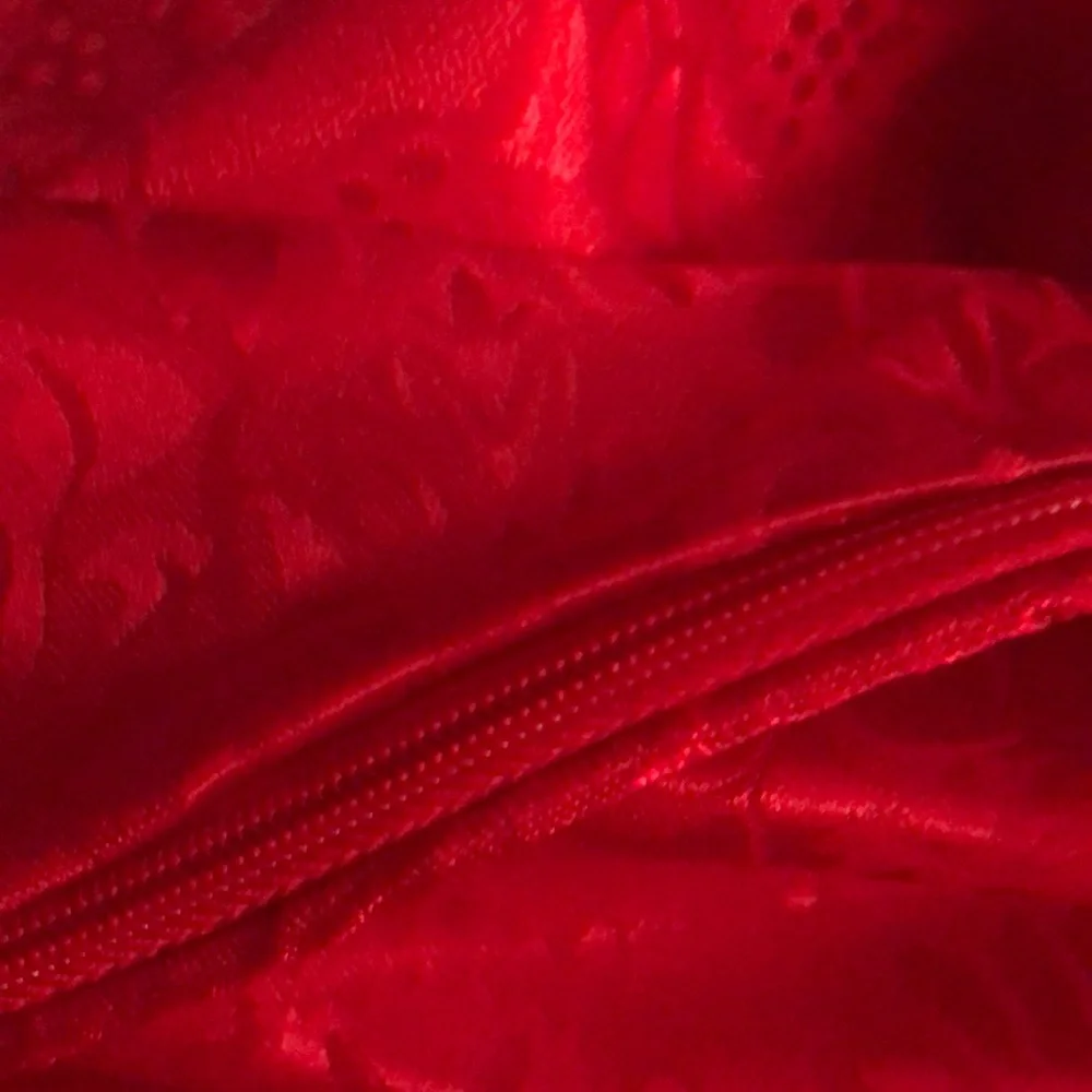 4 Christmas shiny sheen pillow covers 18x18 2 green & 2 red